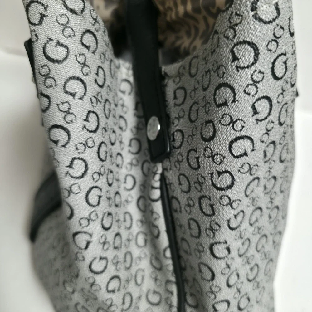 GUESS Bright Candy Shopper Tote Handbag Black Grey G Logo Signature Large Purse